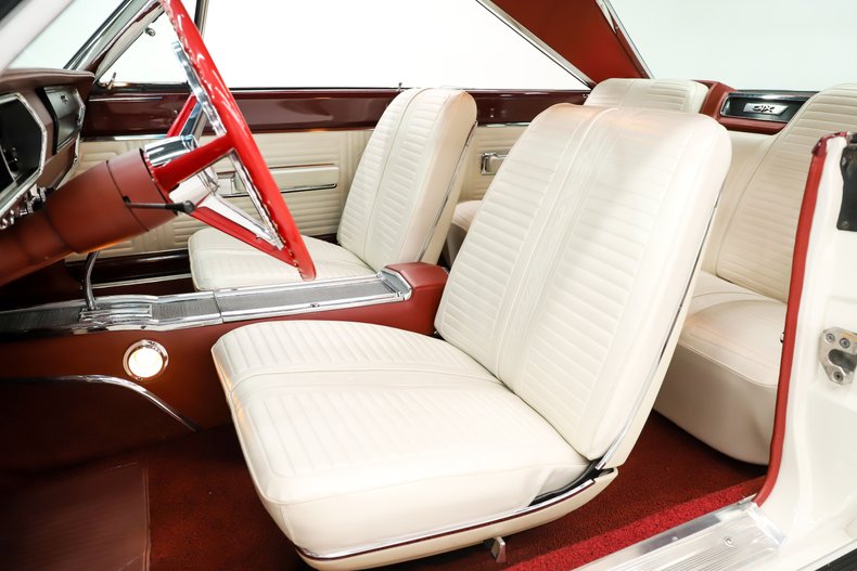 Unknown-Gtx-1967-White-Red-21