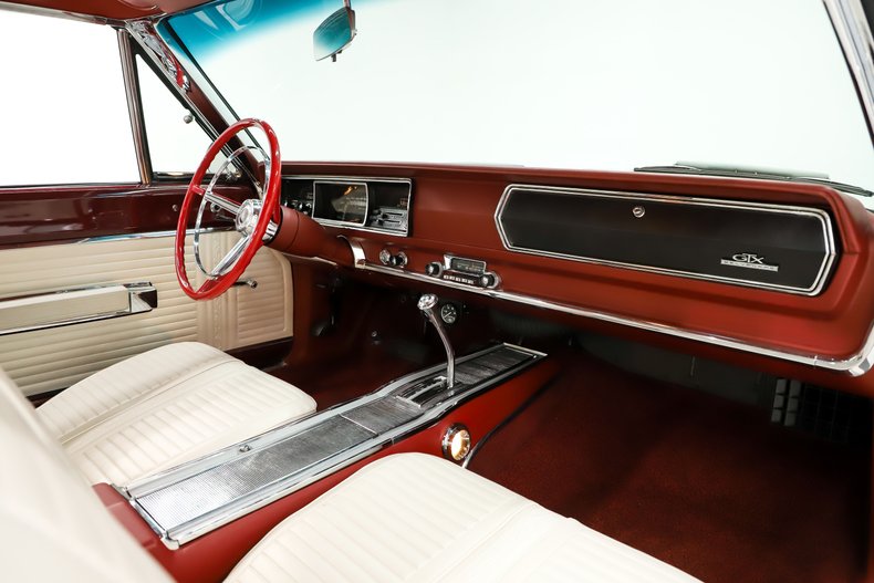 Unknown-Gtx-1967-White-Red-7