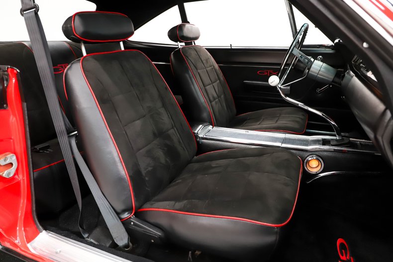 Unknown-Gtx-1969-Viper-Red-Black-44