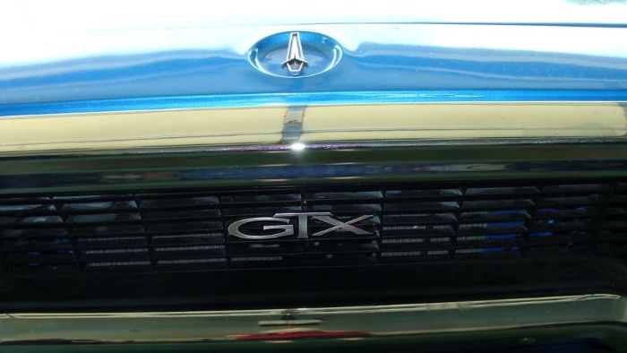 Unknown-Gtx-1971-BlueWhite-top-Black-3