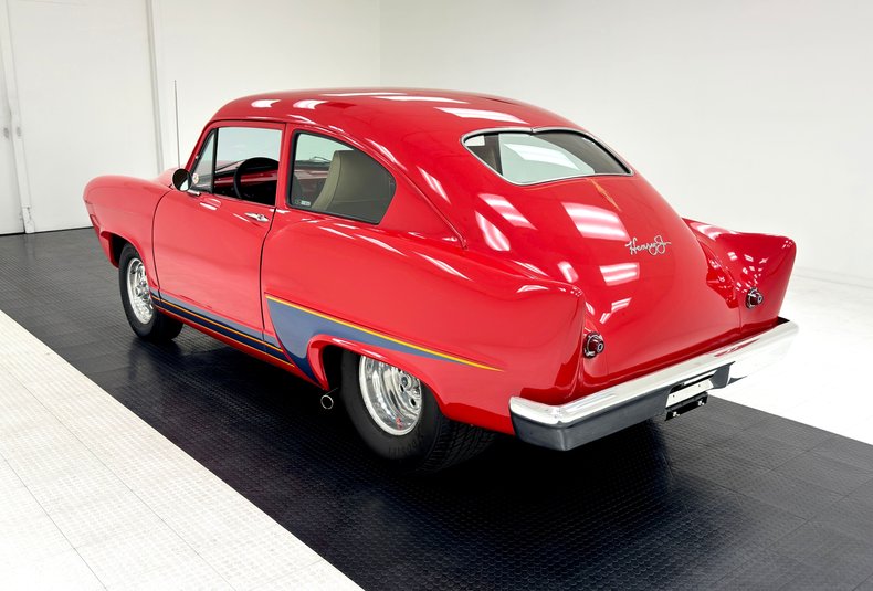 Unknown-Henry-j-1951-Bright-Red-8