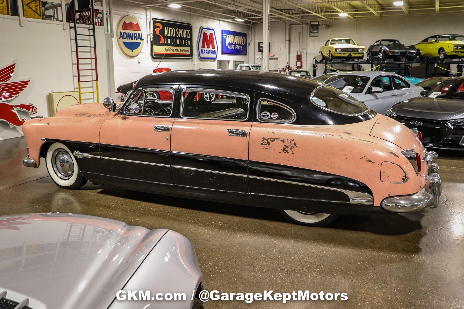 Unknown-Hornet-1951-Pink-and-Black-White-30