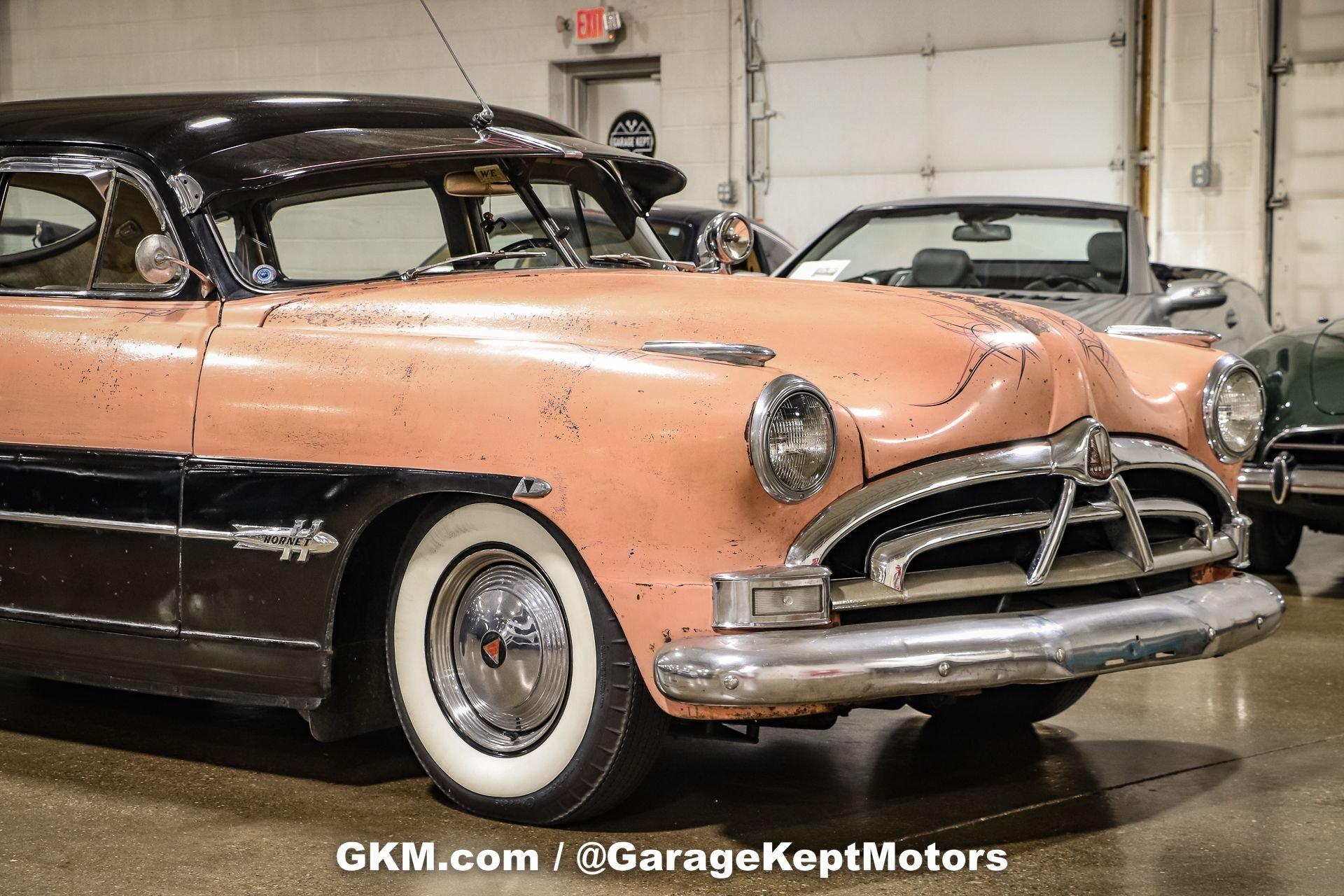 Unknown-Hornet-1951-Pink-and-Black-White-39