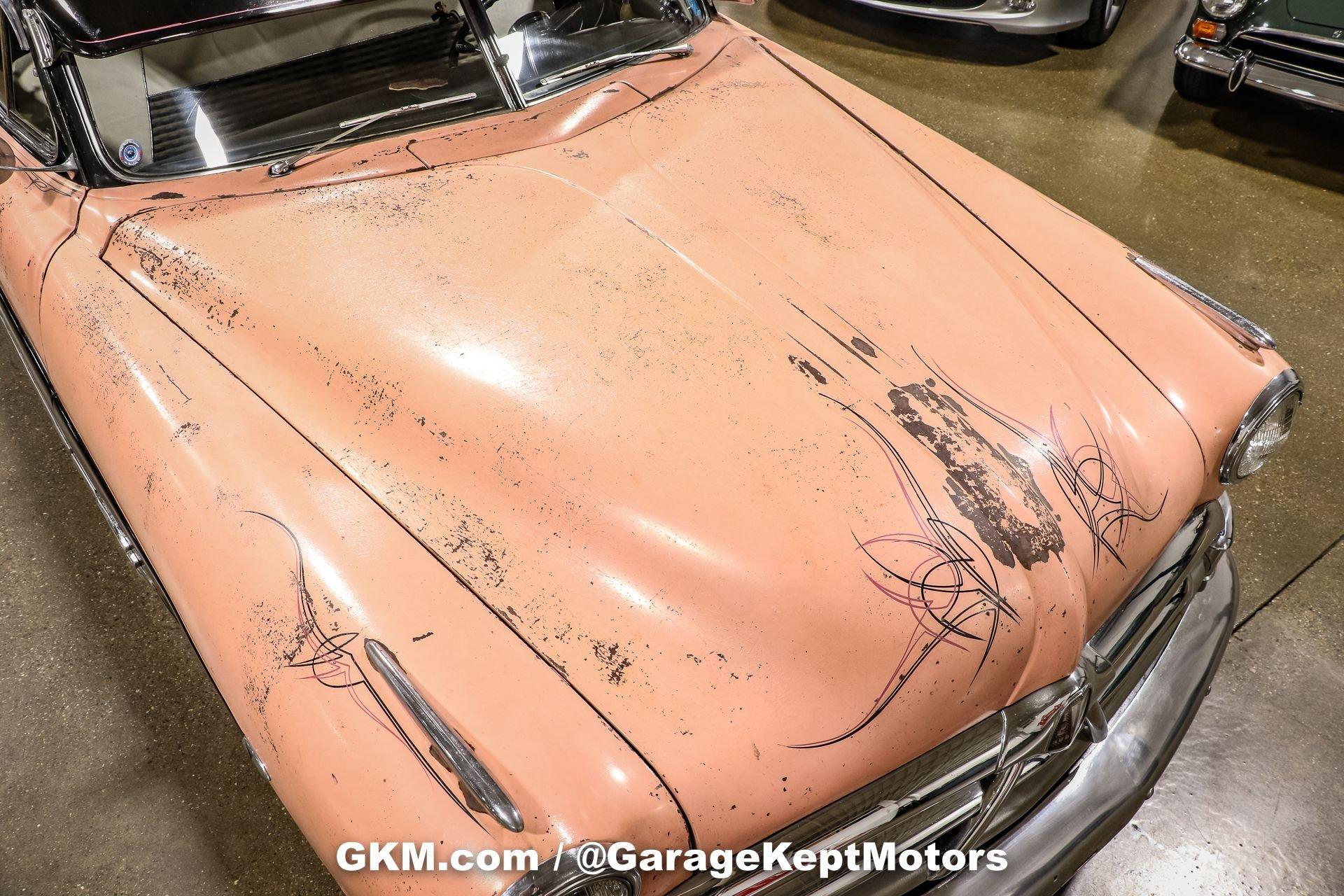 Unknown-Hornet-1951-Pink-and-Black-White-40