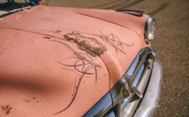 Unknown-Hornet-1951-Pink-and-Black-White-6