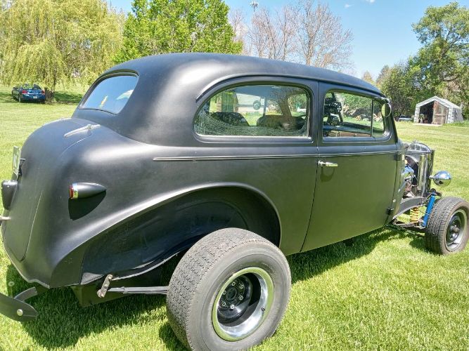 Unknown-Humpback-1939-Black-8