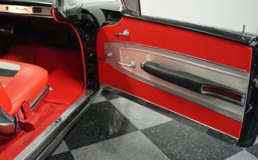 Unknown-Impala-1958-Black-Black-ampamp-Red-48