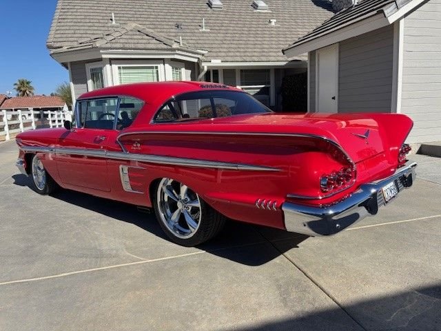 Unknown-Impala-1958-Red-Tan-37