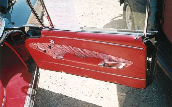 Unknown-Impala-1959-Black-Red-5