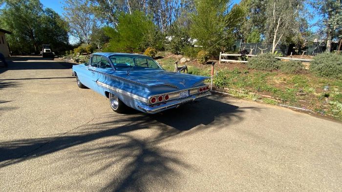 Unknown-Impala-1960-Blue-10