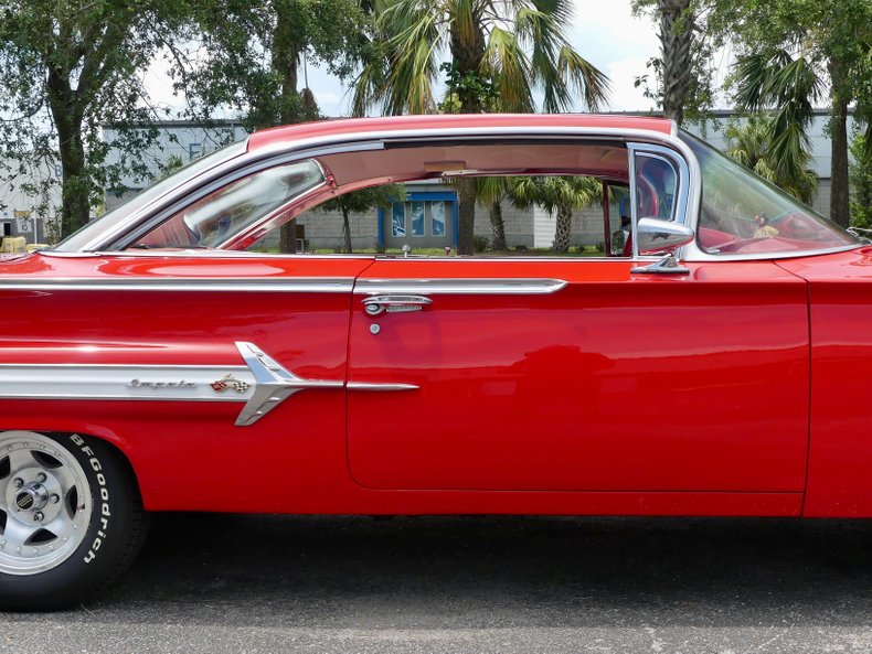 Unknown-Impala-1960-Bright-Red-Red-ampamp-White-39