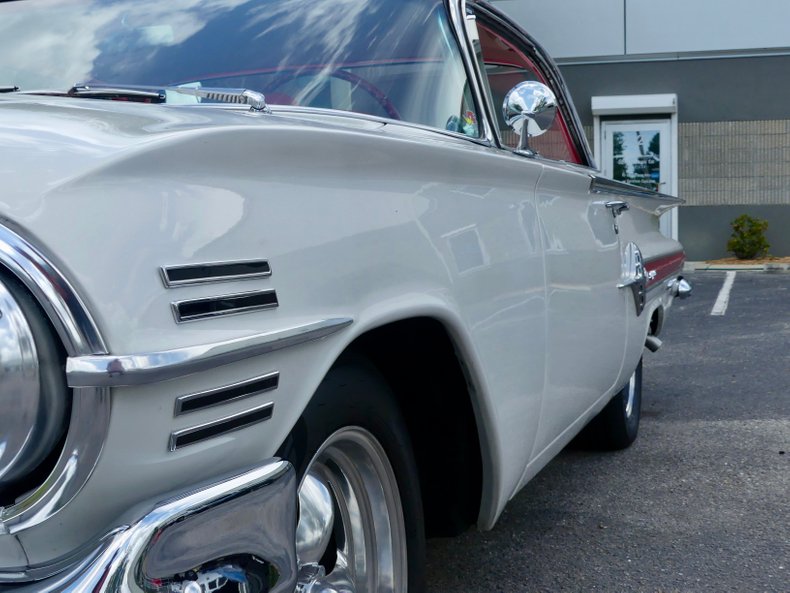 Unknown-Impala-1960-Ermine-White-Red-11