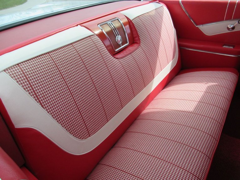 Unknown-Impala-1960-Ermine-White-Red-13