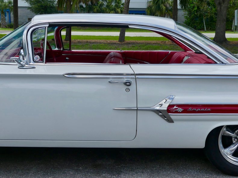 Unknown-Impala-1960-Ermine-White-Red-14
