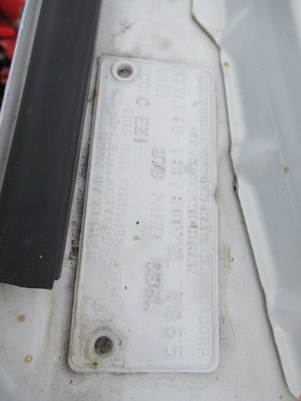 Unknown-Impala-1960-Ermine-White-Red-20