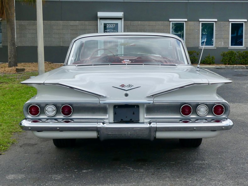 Unknown-Impala-1960-Ermine-White-Red-22