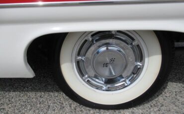 Unknown-Impala-1960-Ermine-White-Red-22