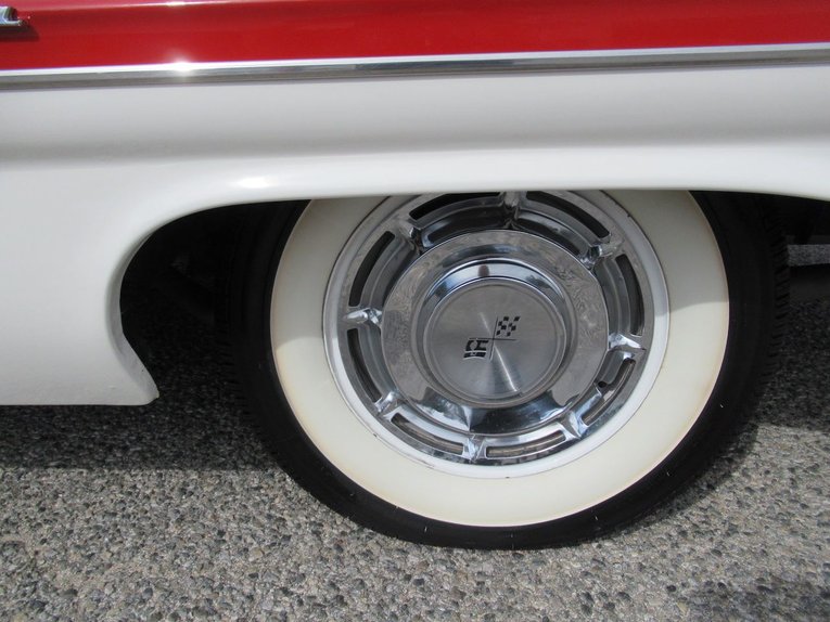 Unknown-Impala-1960-Ermine-White-Red-22