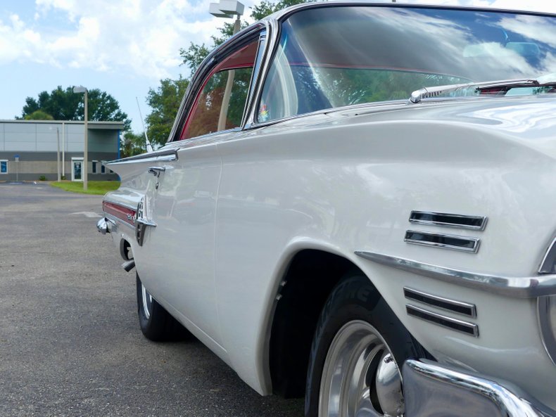 Unknown-Impala-1960-Ermine-White-Red-32