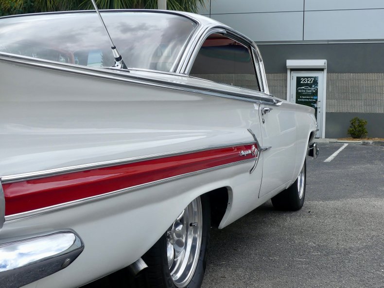 Unknown-Impala-1960-Ermine-White-Red-33
