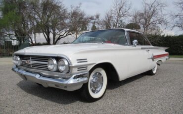 Unknown-Impala-1960-Ermine-White-Red-5