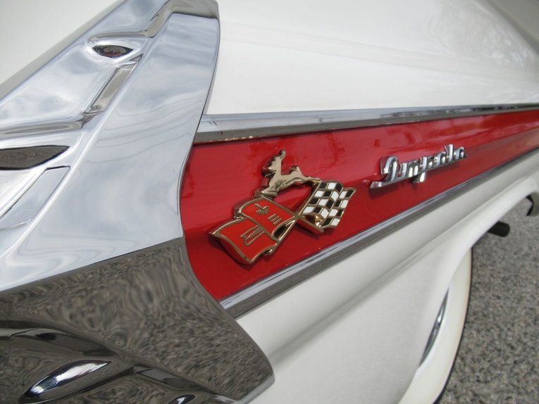 Unknown-Impala-1960-Ermine-White-Red-7