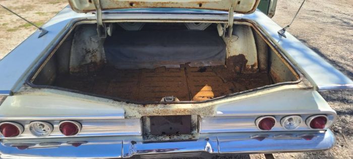 Unknown-Impala-1960-White-1