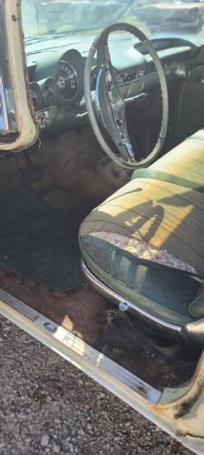 Unknown-Impala-1960-White-10