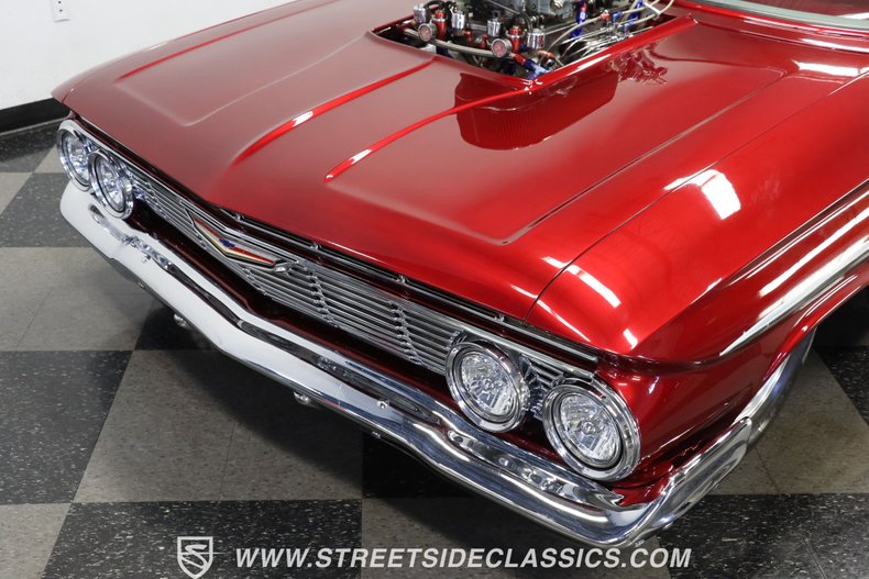 Unknown-Impala-1961-Candy-Apple-Red-Meta-Light-Gray-15