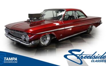 Unknown-Impala-1961-Candy-Apple-Red-Meta-Light-Gray-17
