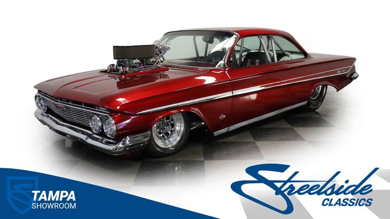 Unknown-Impala-1961-Candy-Apple-Red-Meta-Light-Gray-17