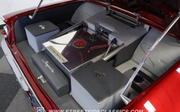 Unknown-Impala-1961-Candy-Apple-Red-Meta-Light-Gray-24