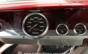 Unknown-Impala-1961-Candy-Apple-Red-Meta-Light-Gray-42