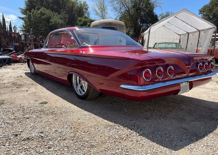 Unknown-Impala-1961-Matador-Red-Mica-tan-17
