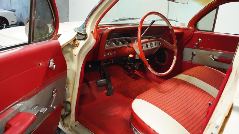 Unknown-Impala-1961-Patina-Red-ampamp-White-2