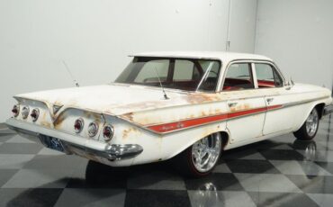 Unknown-Impala-1961-Patina-Red-ampamp-White-21