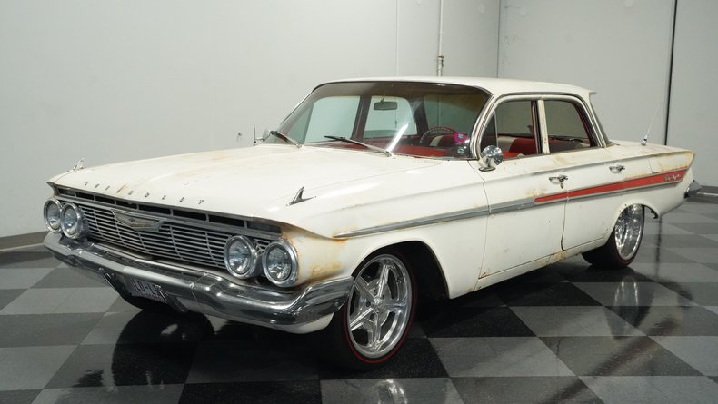 Unknown-Impala-1961-Patina-Red-ampamp-White-3