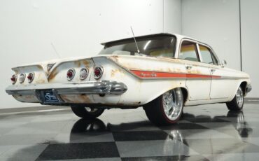 Unknown-Impala-1961-Patina-Red-ampamp-White-32