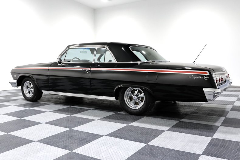 Unknown-Impala-1962-Black-Red-25