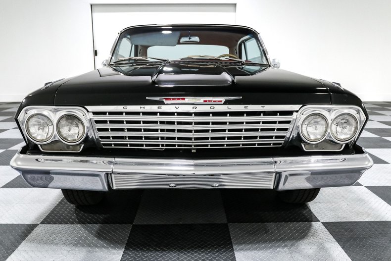 Unknown-Impala-1962-Black-Red