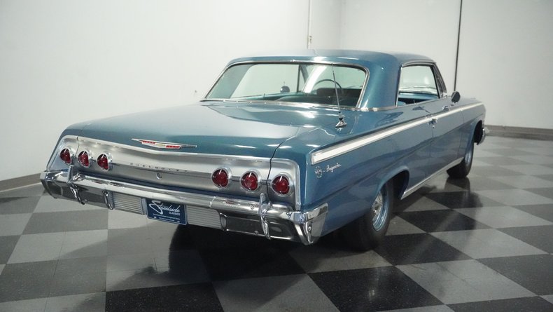 Unknown-Impala-1962-Nassau-Blue-Blue-2