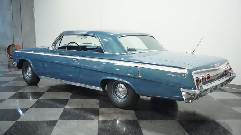 Unknown-Impala-1962-Nassau-Blue-Blue-23