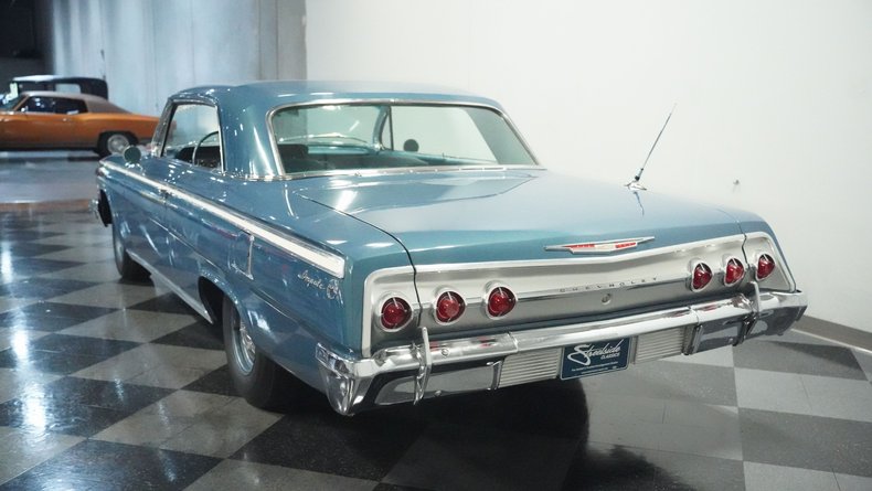 Unknown-Impala-1962-Nassau-Blue-Blue-24