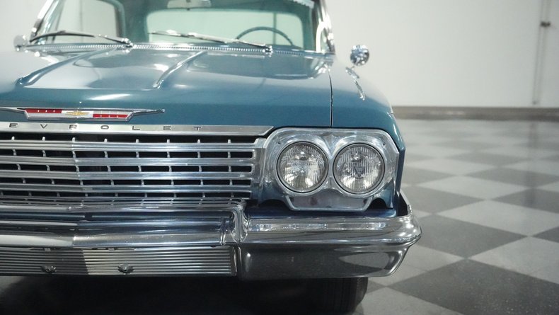 Unknown-Impala-1962-Nassau-Blue-Blue-3