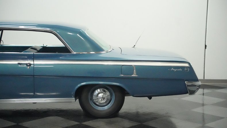 Unknown-Impala-1962-Nassau-Blue-Blue-34