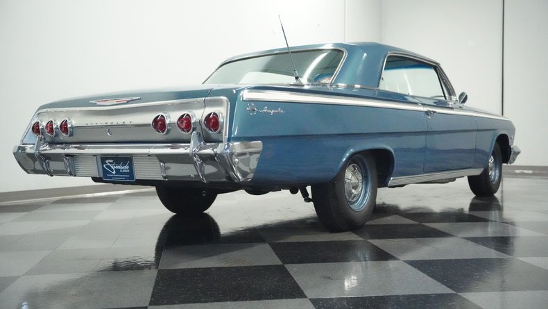 Unknown-Impala-1962-Nassau-Blue-Blue-36