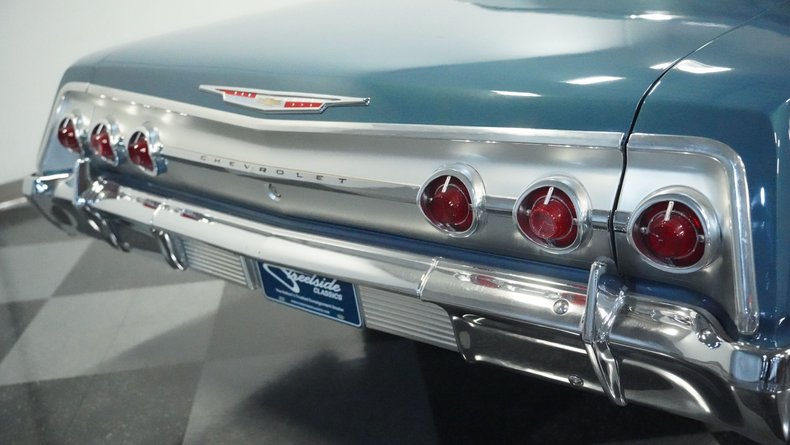Unknown-Impala-1962-Nassau-Blue-Blue-42