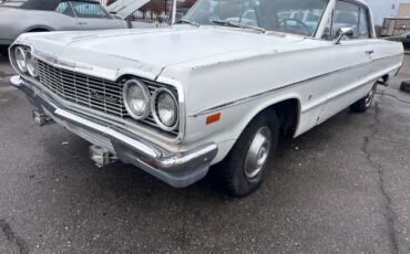 Unknown-Impala-1964-White-Red-1