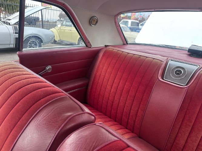 Unknown-Impala-1964-White-Red-10