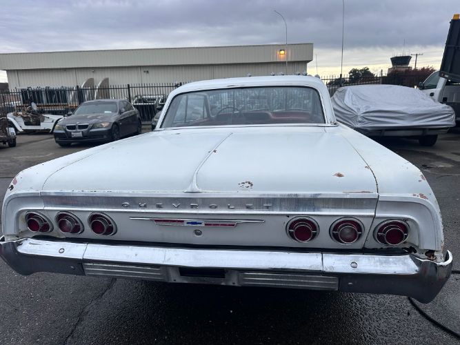 Unknown-Impala-1964-White-Red-5
